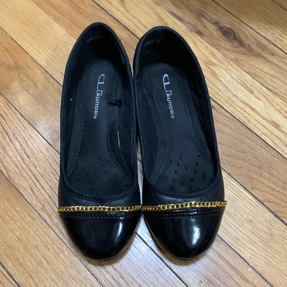CL Laundry black flats